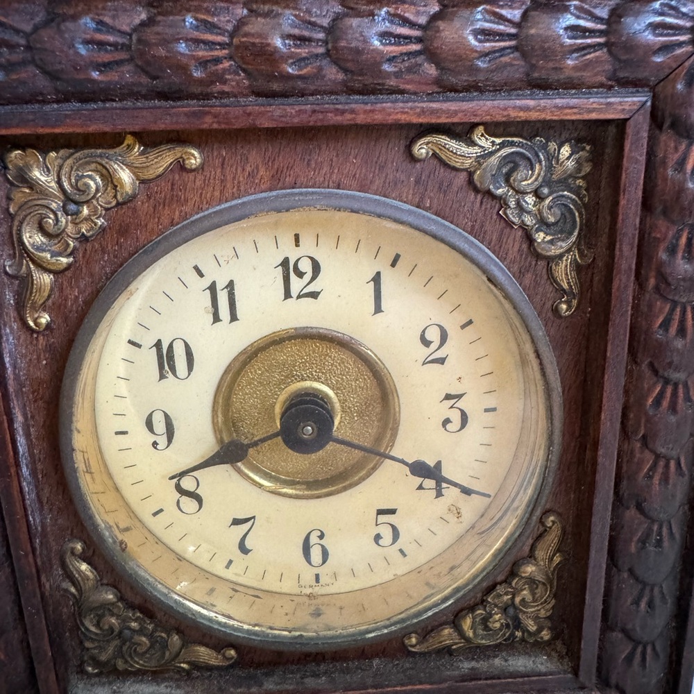 Antique Brown and Gold Junghans Clock with Intricate Carvings - Erna Design - Picture 6 of 7